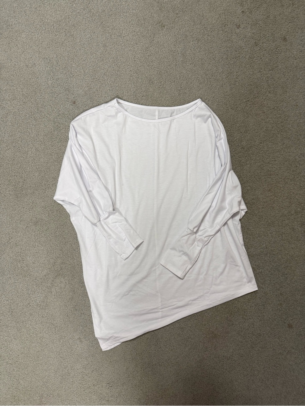 NWT Relaxed Boatneck Long Sleeve Tee in White XL